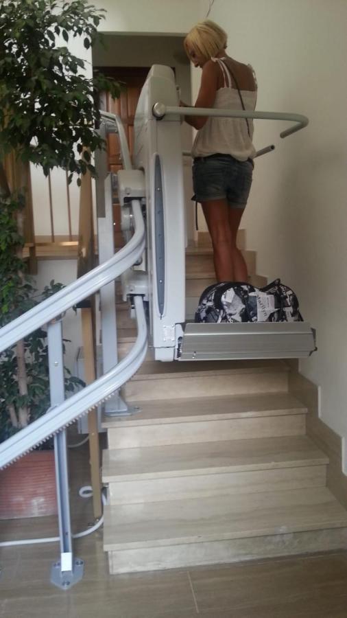 Modular King Suite - Intera Suite Vicino Aeroporto E Fiera Di Roma ฟิวมิชีโน ภายนอก รูปภาพ