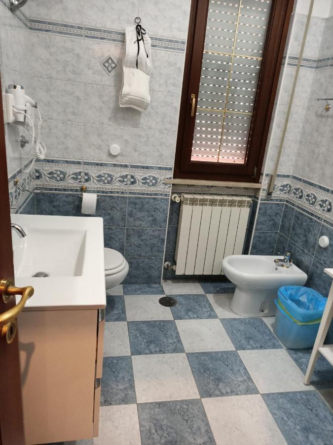Modular King Suite - Intera Suite Vicino Aeroporto E Fiera Di Roma ฟิวมิชีโน ภายนอก รูปภาพ