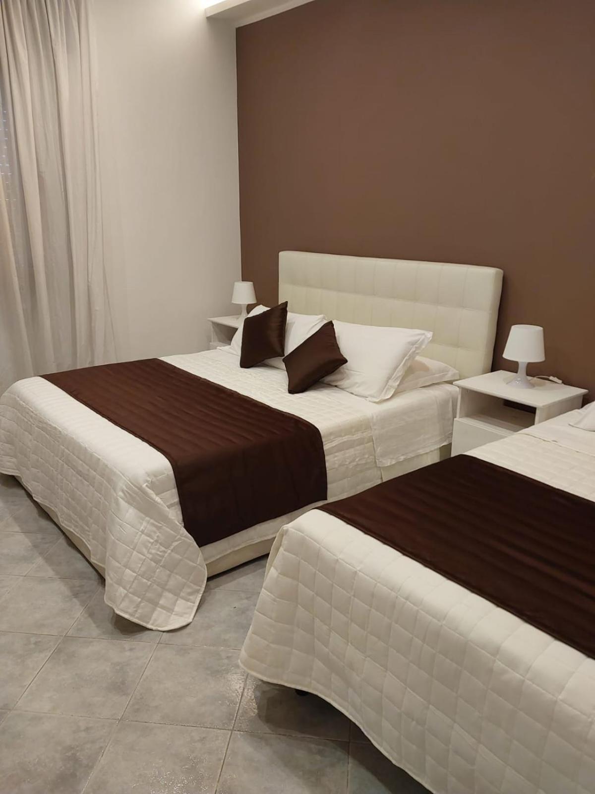 Modular King Suite - Intera Suite Vicino Aeroporto E Fiera Di Roma ฟิวมิชีโน ภายนอก รูปภาพ