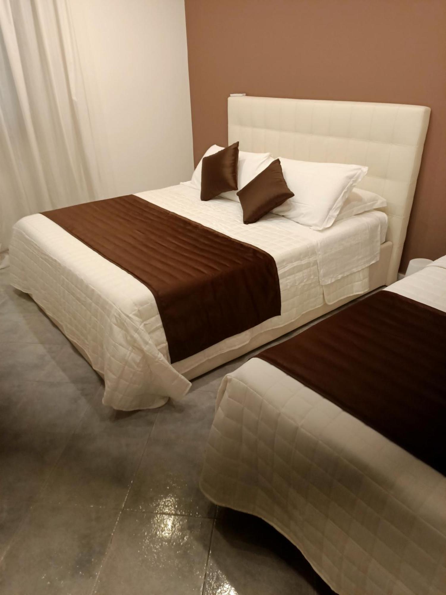 Modular King Suite - Intera Suite Vicino Aeroporto E Fiera Di Roma ฟิวมิชีโน ภายนอก รูปภาพ